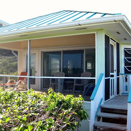 Blue Horizon Resort Conch Bar Exterior photo