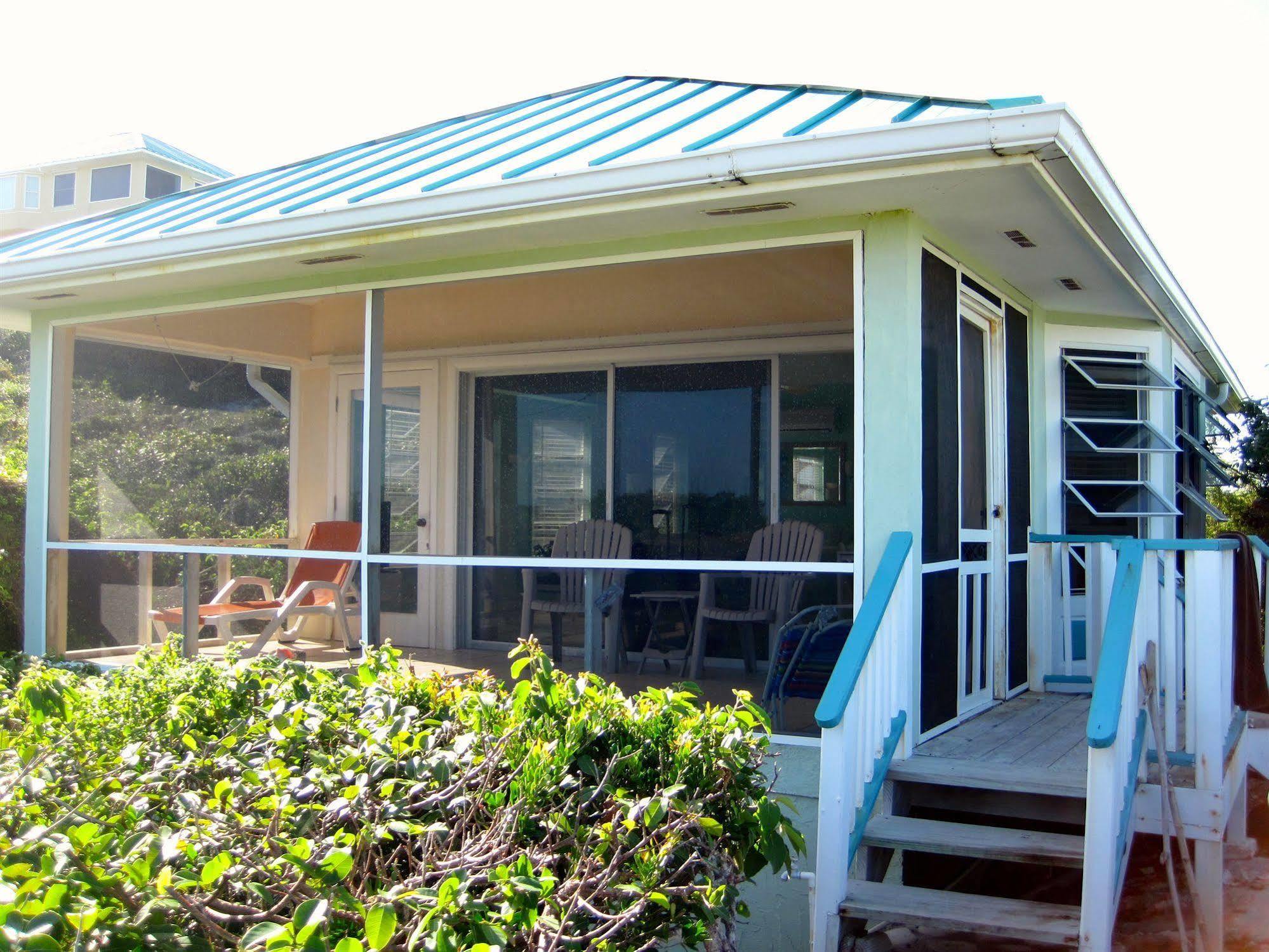 Blue Horizon Resort Conch Bar Exterior photo